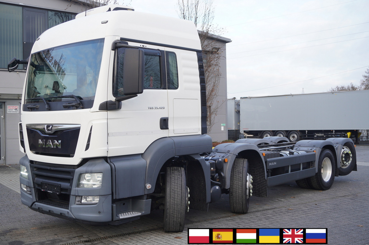 MAN TGS 35.420 8×2 / Chassis 6.4 m / 3 steered axles - Kabiinišassiiga veoauto, Kraanaga veoauto: pilt 1 MAN TGS 35.420 8×2 / Chassis 6.4 m / 3 steered axles - Kabiinišassiiga veoauto, Kraanaga veoauto: pilt 1