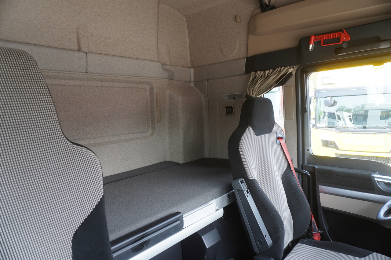 Kabiinišassiiga veoauto MAN TGS 35.420 8×2 / Chassis 6.4 m / 3 steered axles: pilt 14 Kabiinišassiiga veoauto MAN TGS 35.420 8×2 / Chassis 6.4 m / 3 steered axles: pilt 14