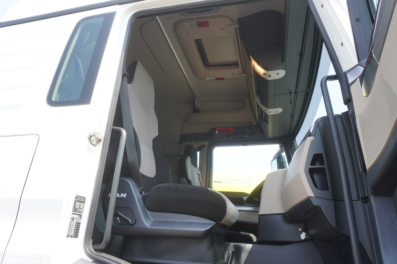 Kabiinišassiiga veoauto MAN TGS 35.420 8×2 / Chassis 6.4 m / 3 steered axles: pilt 16 Kabiinišassiiga veoauto MAN TGS 35.420 8×2 / Chassis 6.4 m / 3 steered axles: pilt 16