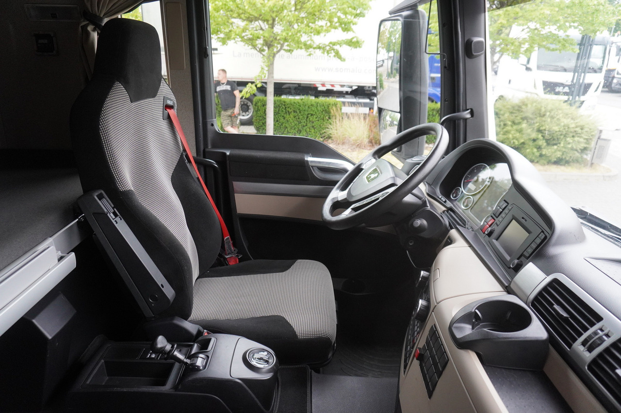 Lägapütt MAN TGS 35.420 8×2 / NEW septic barrel 13000 L / 3 steered axles: pilt 25 Lägapütt MAN TGS 35.420 8×2 / NEW septic barrel 13000 L / 3 steered axles: pilt 25