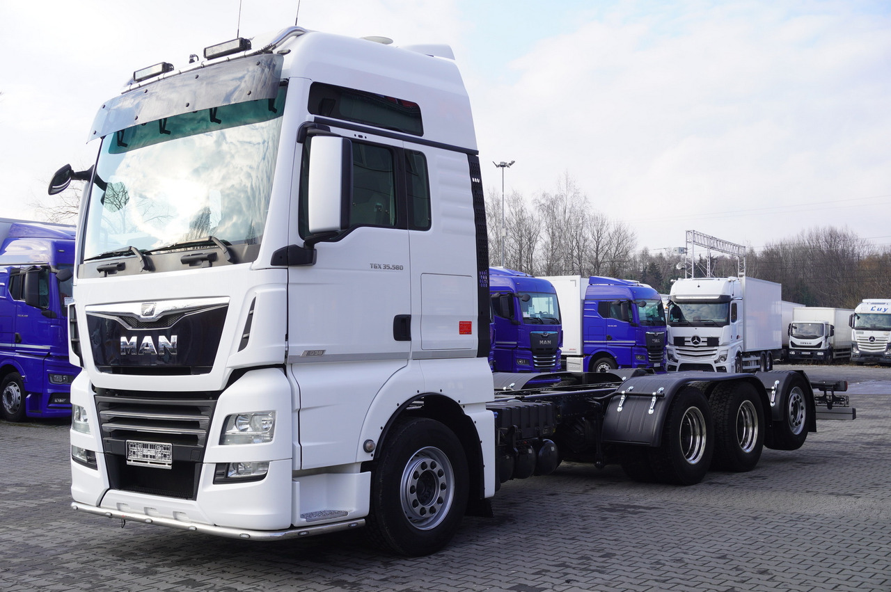 MAN TGX 35.580 E6 8x4/4 - 8.8m chassis frame - Kraanaga veoauto: pilt 2 MAN TGX 35.580 E6 8x4/4 - 8.8m chassis frame - Kraanaga veoauto: pilt 2