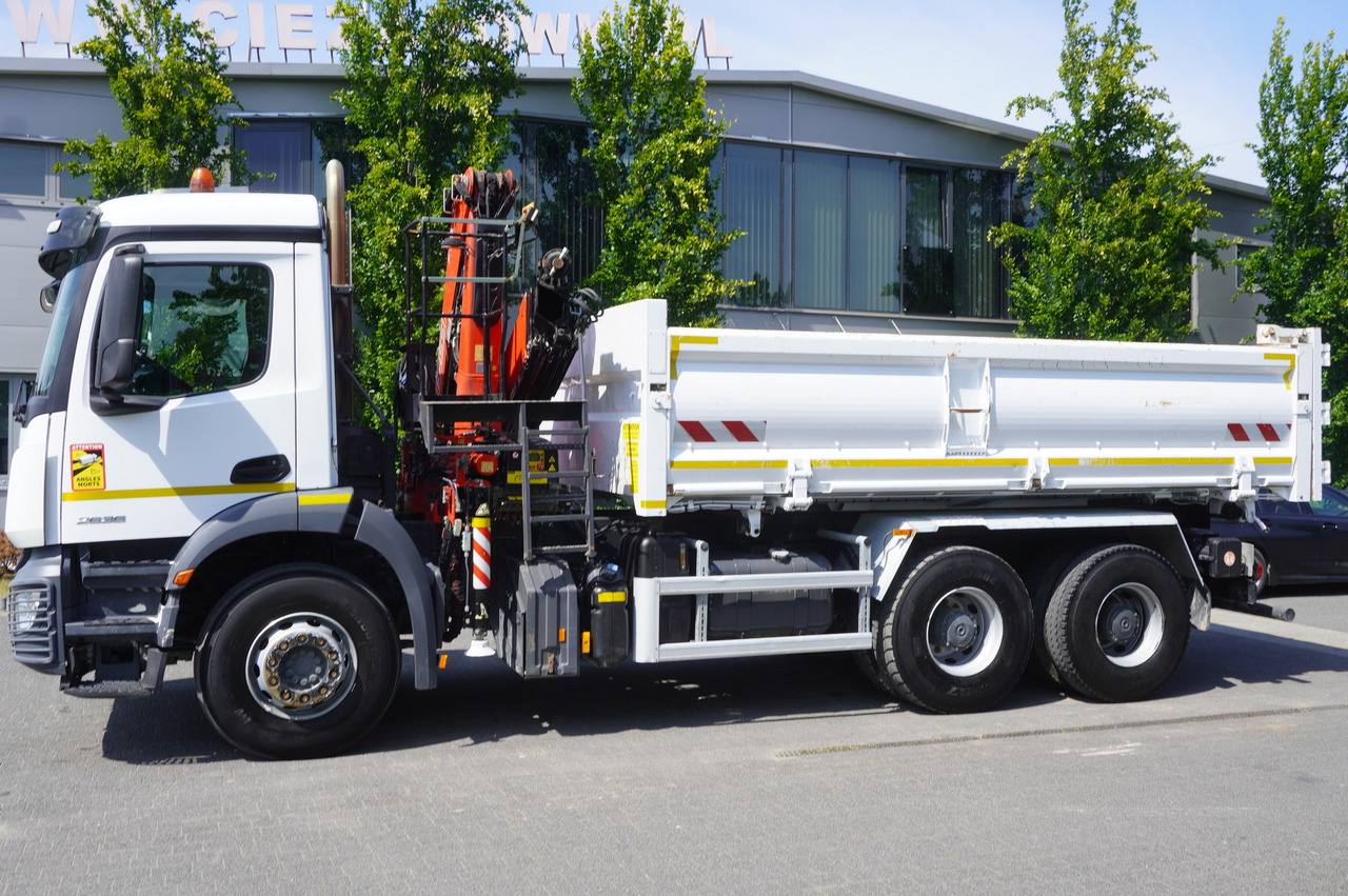 MERCEDES-BENZ AROCS 2636 / Fassi F155A.0.22 crane 6t / 120 tho. km / 3-sided dump truck / 2 x Bordmatic - Madelveok/ Platvormveok, Kraanaga veoauto: pilt 4 MERCEDES-BENZ AROCS 2636 / Fassi F155A.0.22 crane 6t / 120 tho. km / 3-sided dump truck / 2 x Bordmatic - Madelveok/ Platvormveok, Kraanaga veoauto: pilt 4