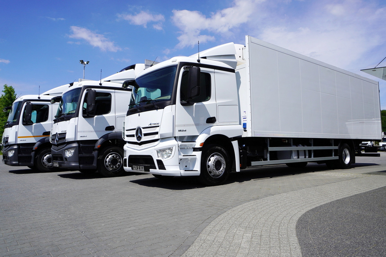 MERCEDES-BENZ Actros 1824 / Refrigerator 22 EPAL / Carrier Supra 1250 / Sleeping cabin / 3 units - Külmutiga veoauto: pilt 5 MERCEDES-BENZ Actros 1824 / Refrigerator 22 EPAL / Carrier Supra 1250 / Sleeping cabin / 3 units - Külmutiga veoauto: pilt 5
