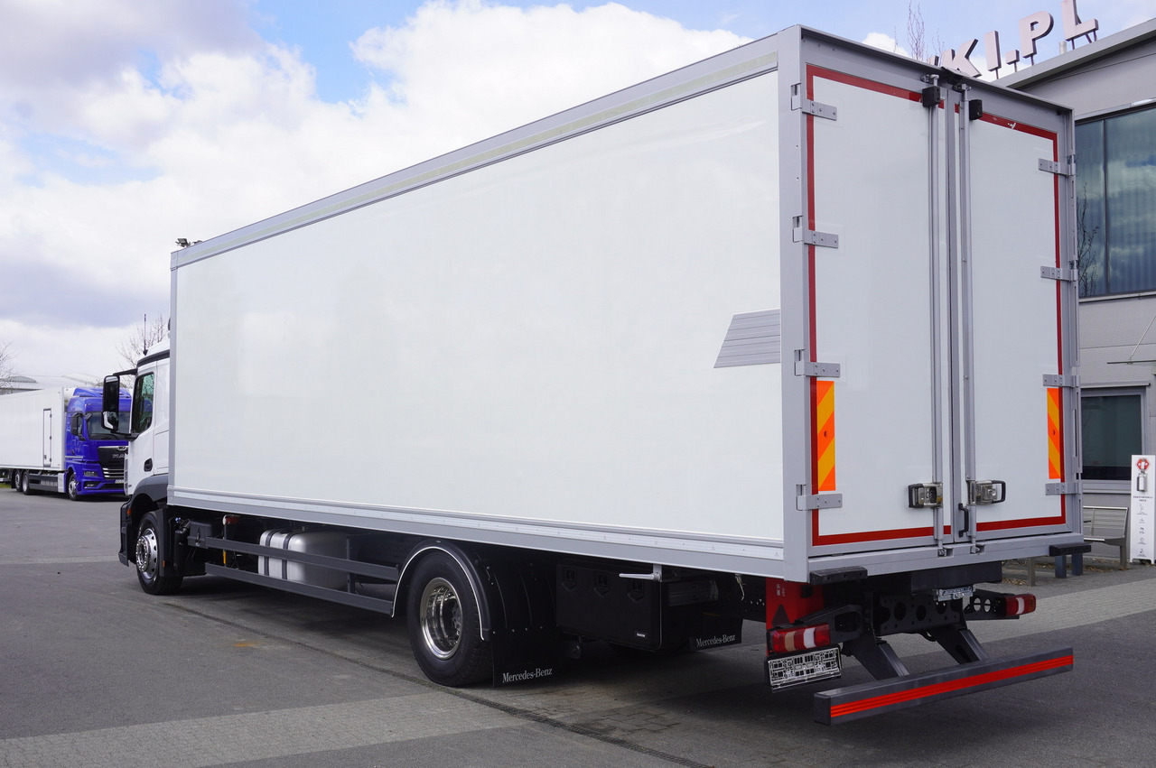 MERCEDES-BENZ Actros 1824 / Refrigerator / Carrier Supra 1250 / Sleeping cabin - Külmutiga veoauto: pilt 5 MERCEDES-BENZ Actros 1824 / Refrigerator / Carrier Supra 1250 / Sleeping cabin - Külmutiga veoauto: pilt 5