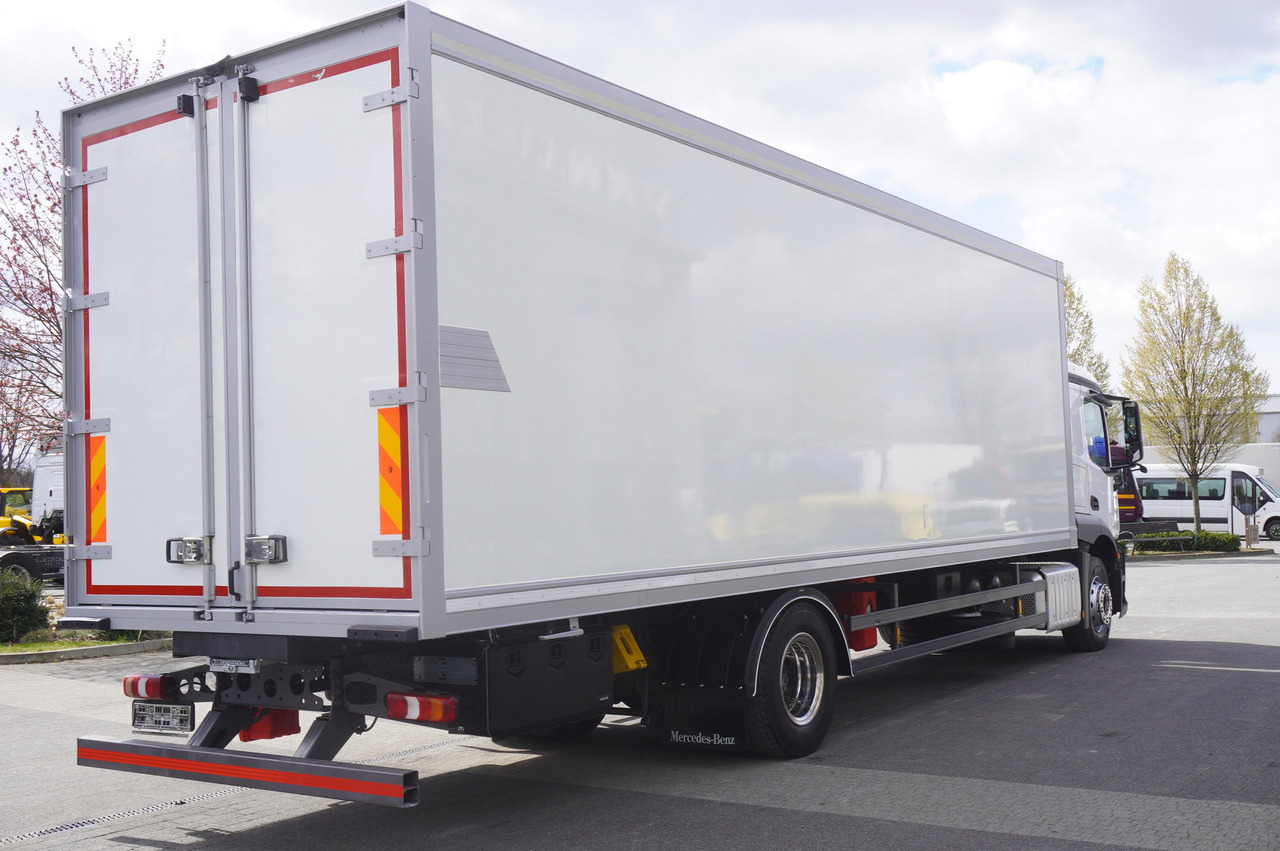 MERCEDES-BENZ Actros 1824 / Refrigerator / Carrier Supra 1250 / Sleeping cabin - Külmutiga veoauto: pilt 3 MERCEDES-BENZ Actros 1824 / Refrigerator / Carrier Supra 1250 / Sleeping cabin - Külmutiga veoauto: pilt 3