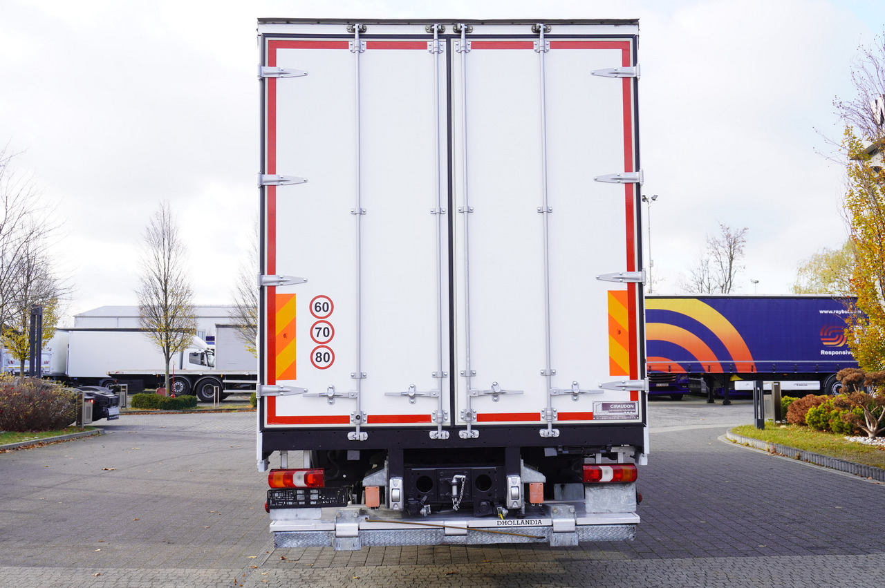 MERCEDES-BENZ Actros 1835 E6 4×2 / Curtainsider 21 pallets / tail lift 1.5t - Tent veoauto: pilt 2 MERCEDES-BENZ Actros 1835 E6 4×2 / Curtainsider 21 pallets / tail lift 1.5t - Tent veoauto: pilt 2