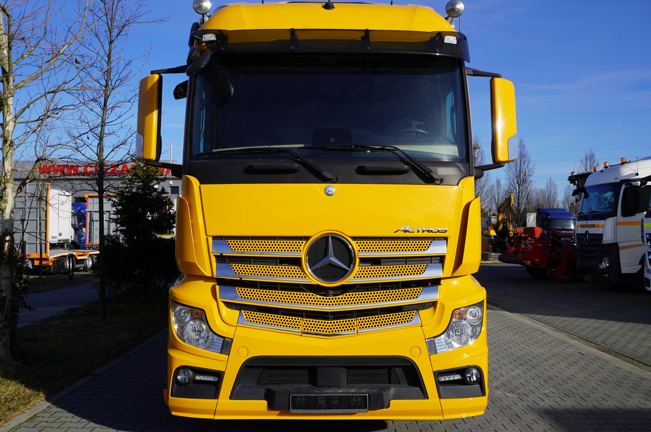 MERCEDES-BENZ Actros 2543 E6 6×2 / Refrigerated truck / ATP/FRC / 20 pallets / 260000 km!!! - Külmutiga veoauto: pilt 4 MERCEDES-BENZ Actros 2543 E6 6×2 / Refrigerated truck / ATP/FRC / 20 pallets / 260000 km!!! - Külmutiga veoauto: pilt 4