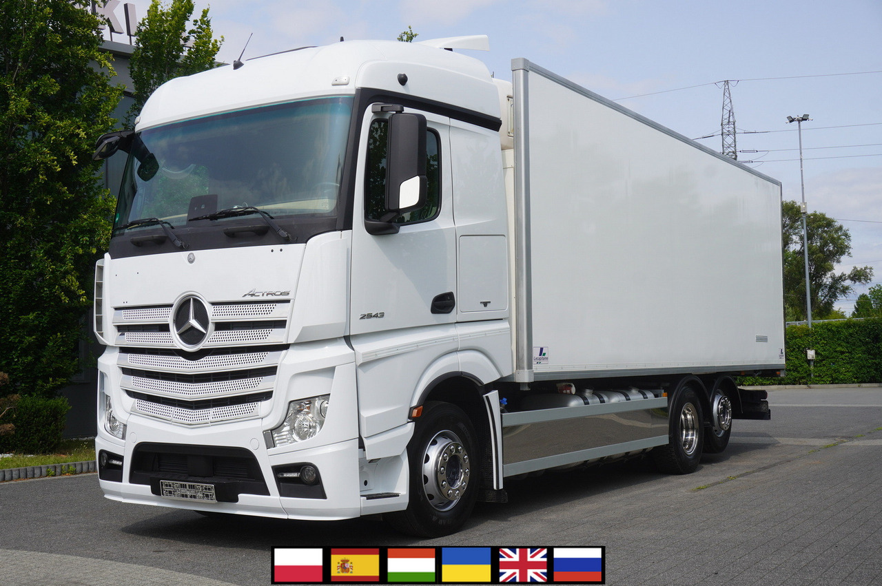 MERCEDES-BENZ Actros 2543 / Lecapitaine Refrigerator Multitemperature / Carrier Supra 950 MT - Külmutiga veoauto: pilt 1 MERCEDES-BENZ Actros 2543 / Lecapitaine Refrigerator Multitemperature / Carrier Supra 950 MT - Külmutiga veoauto: pilt 1