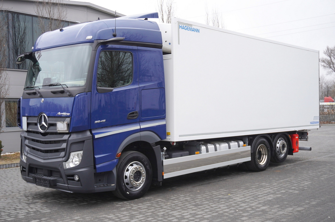 MERCEDES-BENZ Actros 2545 / 2021 / Hagemann refrigerator Multitemperature - Külmutiga veoauto: pilt 1 MERCEDES-BENZ Actros 2545 / 2021 / Hagemann refrigerator Multitemperature - Külmutiga veoauto: pilt 1