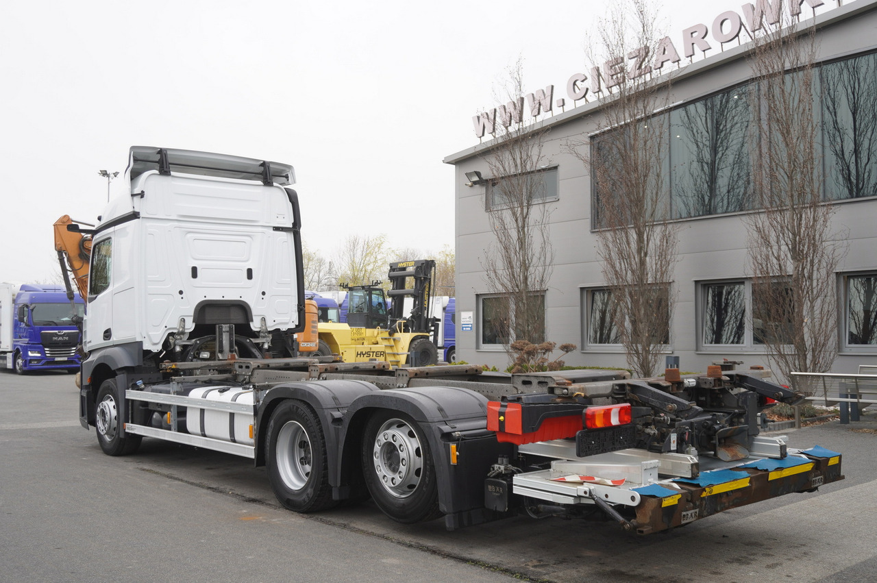 MERCEDES-BENZ Actros 2545 6×2 MP5 / ADR / several units - Konteinerveduk/ Tõstukiga veoauto: pilt 5 MERCEDES-BENZ Actros 2545 6×2 MP5 / ADR / several units - Konteinerveduk/ Tõstukiga veoauto: pilt 5