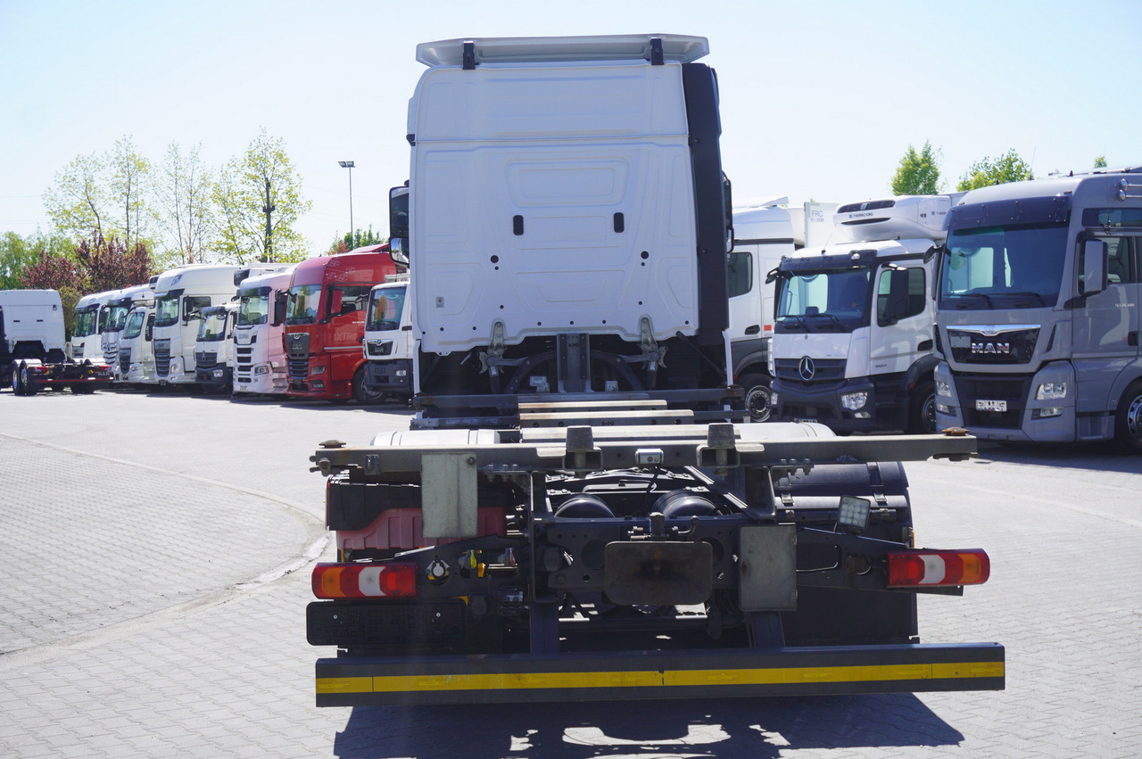 MERCEDES-BENZ Actros 2545 6×2 MP5 / FULL ADR / 12 units - Konteinerveduk/ Tõstukiga veoauto: pilt 5 MERCEDES-BENZ Actros 2545 6×2 MP5 / FULL ADR / 12 units - Konteinerveduk/ Tõstukiga veoauto: pilt 5