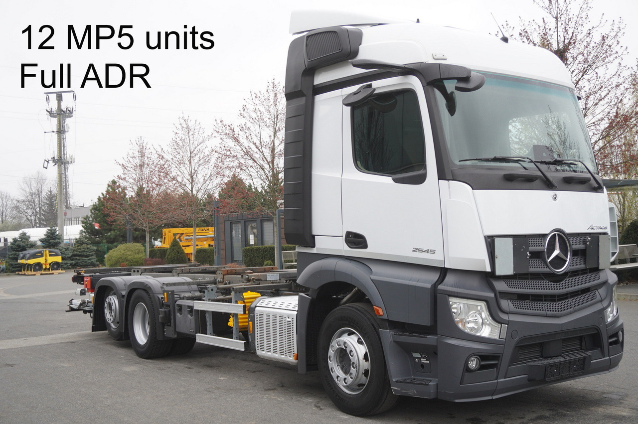 MERCEDES-BENZ Actros 2545 6×2 MP5 / FULL ADR / several units - Konteinerveduk/ Tõstukiga veoauto: pilt 1 MERCEDES-BENZ Actros 2545 6×2 MP5 / FULL ADR / several units - Konteinerveduk/ Tõstukiga veoauto: pilt 1