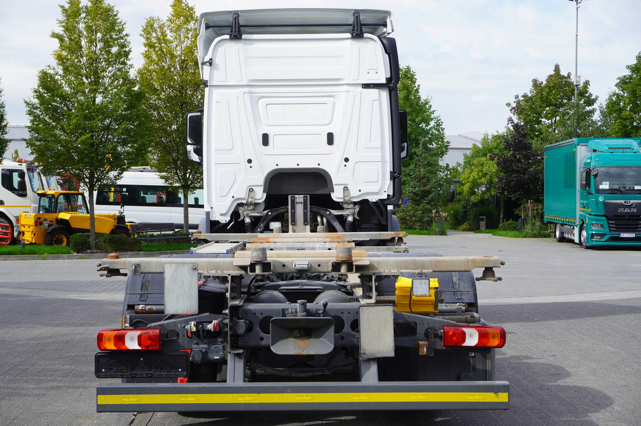 MERCEDES-BENZ Actros 2545 6×2 MP5 / Full ADR / 2 units - Konteinerveduk/ Tõstukiga veoauto: pilt 5 MERCEDES-BENZ Actros 2545 6×2 MP5 / Full ADR / 2 units - Konteinerveduk/ Tõstukiga veoauto: pilt 5