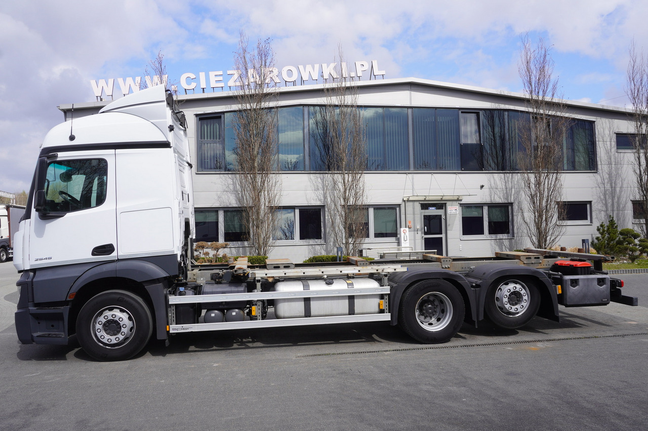 MERCEDES-BENZ Actros 2545 6x2 MP5 / Full ADR / BDF - Konteinerveduk/ Tõstukiga veoauto: pilt 2 MERCEDES-BENZ Actros 2545 6x2 MP5 / Full ADR / BDF - Konteinerveduk/ Tõstukiga veoauto: pilt 2