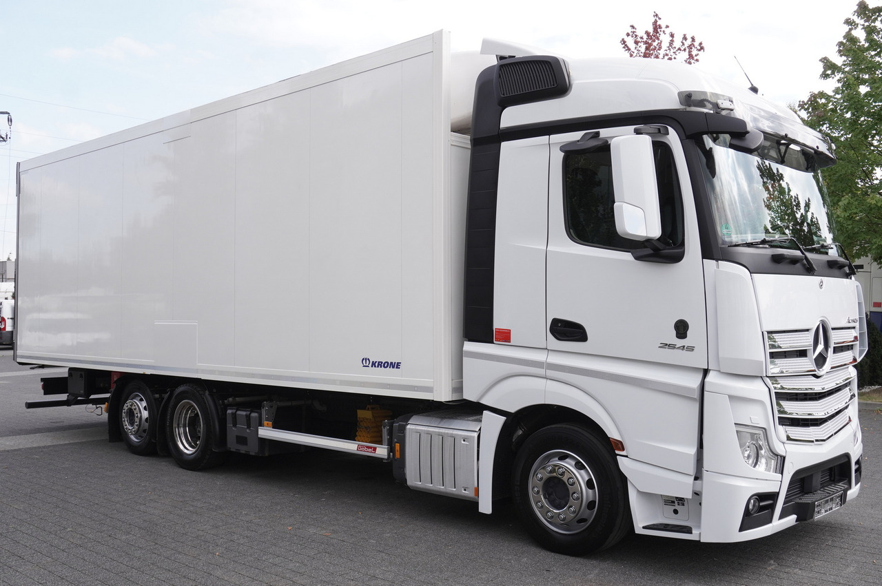 MERCEDES-BENZ Actros 2545 MP5 6×2 E6 / KRONE REFRIGERATOR 40 pallets Bitemperature Doppelstock / high 2.7m - Külmutiga veoauto: pilt 2 MERCEDES-BENZ Actros 2545 MP5 6×2 E6 / KRONE REFRIGERATOR 40 pallets Bitemperature Doppelstock / high 2.7m - Külmutiga veoauto: pilt 2