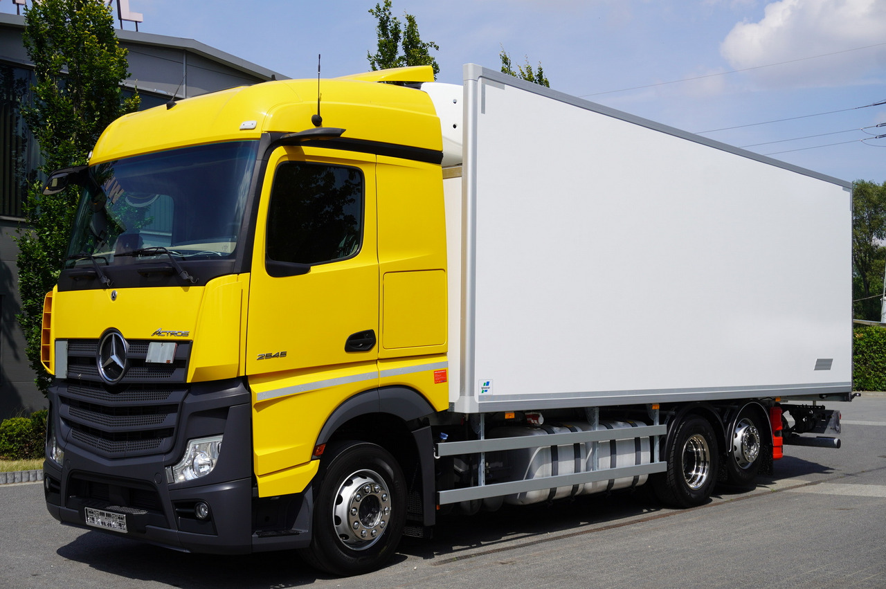 MERCEDES-BENZ Actros 2545 MP5 6×2 E6 / NEW Igloocar refrigerator / 19 pallets / Carrier Supra 850 - Külmutiga veoauto: pilt 1 MERCEDES-BENZ Actros 2545 MP5 6×2 E6 / NEW Igloocar refrigerator / 19 pallets / Carrier Supra 850 - Külmutiga veoauto: pilt 1