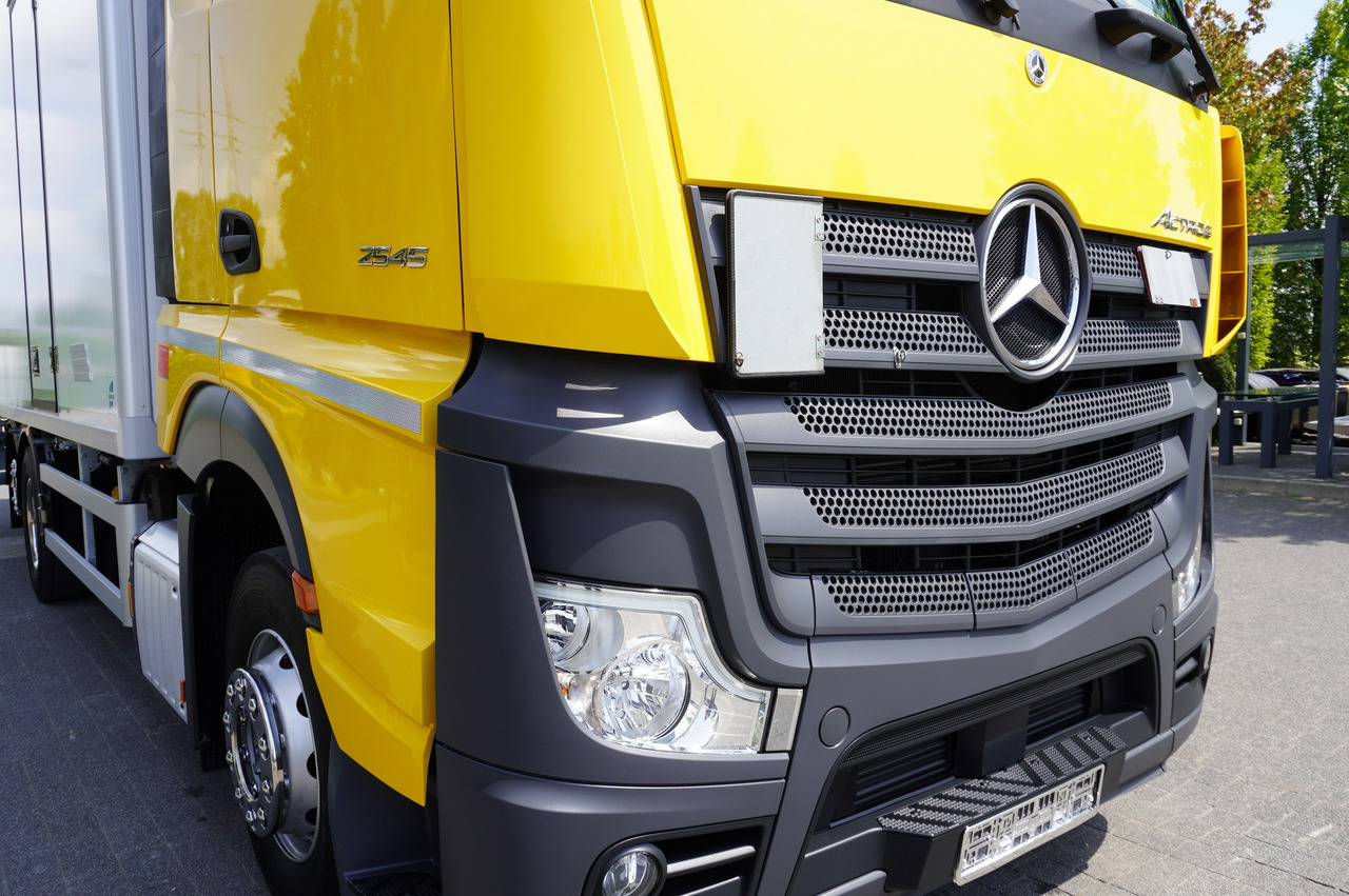 Uus Külmutiga veoauto MERCEDES-BENZ Actros 2545 MP5 6×2 E6 / NEW Igloocar refrigerator / 19 pallets: pilt 21