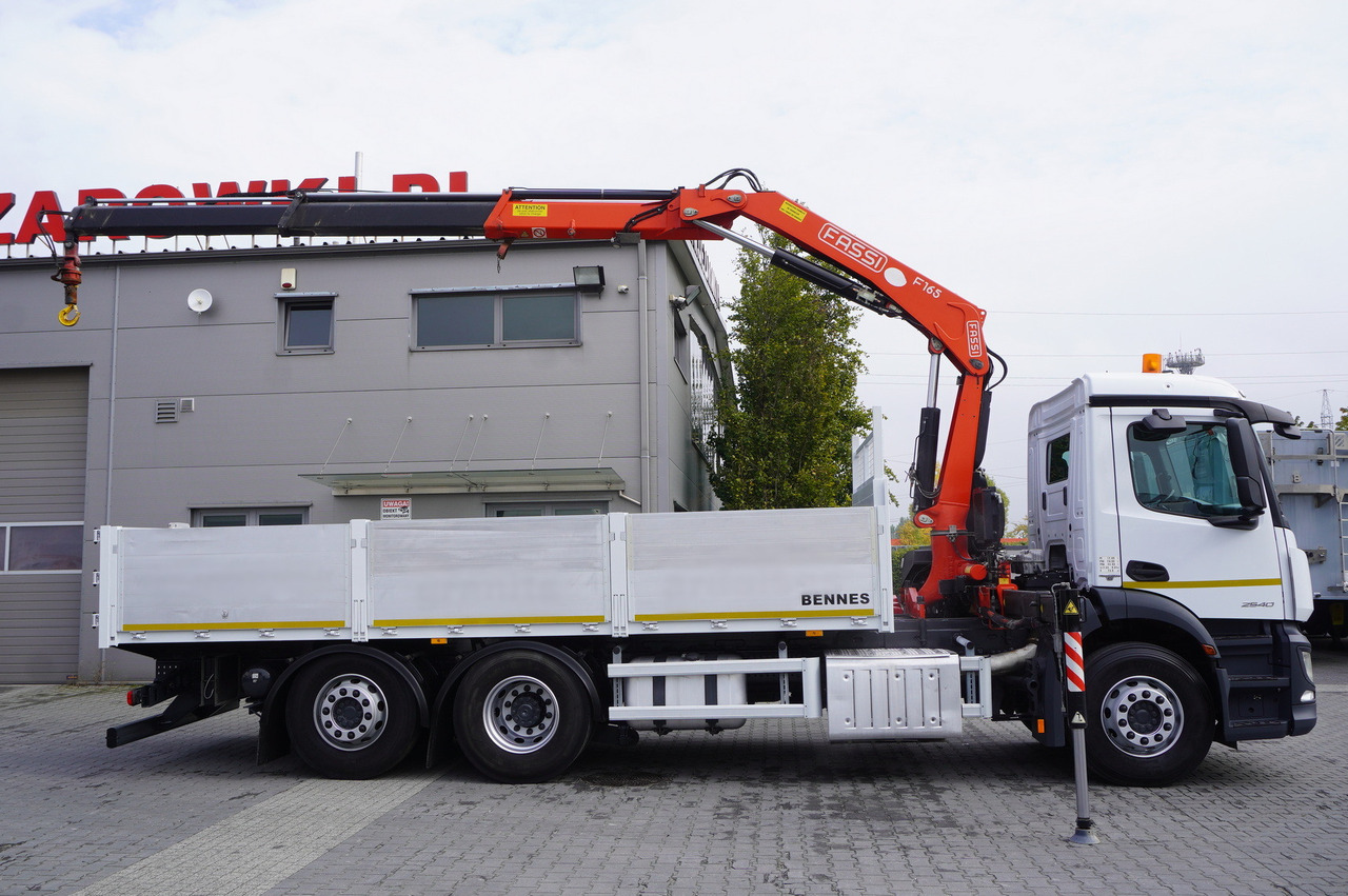 MERCEDES-BENZ Antos 2540 / Flatbed 15 EPAL / Fassi F165 / 6.1 t / 8 m reach / remote control / rotator / 1600 MTH / steered axle - Madelveok/ Platvormveok, Kraanaga veoauto: pilt 2 MERCEDES-BENZ Antos 2540 / Flatbed 15 EPAL / Fassi F165 / 6.1 t / 8 m reach / remote control / rotator / 1600 MTH / steered axle - Madelveok/ Platvormveok, Kraanaga veoauto: pilt 2