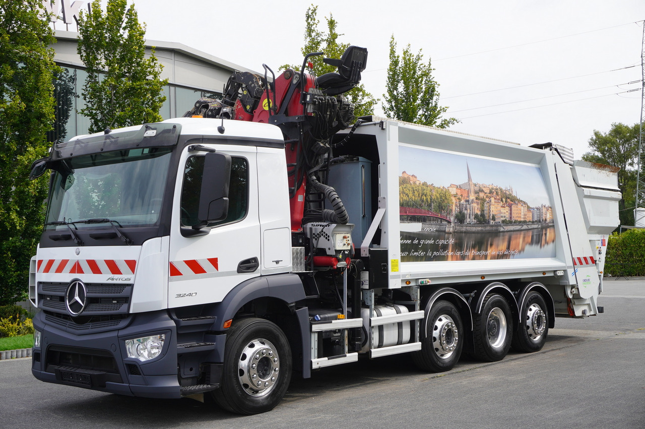 MERCEDES-BENZ Antos 3240 8x2 / Tajfun 5T crane / Farid Industries garbage truck/ 3 steered axles - Vaakumveok: pilt 3 MERCEDES-BENZ Antos 3240 8x2 / Tajfun 5T crane / Farid Industries garbage truck/ 3 steered axles - Vaakumveok: pilt 3