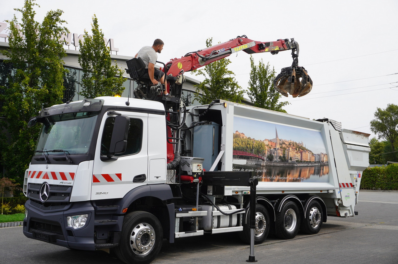 MERCEDES-BENZ Antos 3240 8x2 / Tajfun 5T crane / Farid Industries garbage truck/ 3 steered axles - Vaakumveok: pilt 4 MERCEDES-BENZ Antos 3240 8x2 / Tajfun 5T crane / Farid Industries garbage truck/ 3 steered axles - Vaakumveok: pilt 4