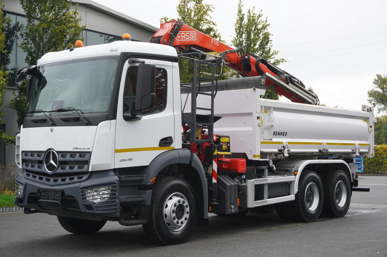MERCEDES-BENZ Arocs 2636 6x4 / Fassi F175 / 7.7 t / 10 m / 2-side tipper / Bortmatic - Kraanaga veoauto: pilt 2 MERCEDES-BENZ Arocs 2636 6x4 / Fassi F175 / 7.7 t / 10 m / 2-side tipper / Bortmatic - Kraanaga veoauto: pilt 2