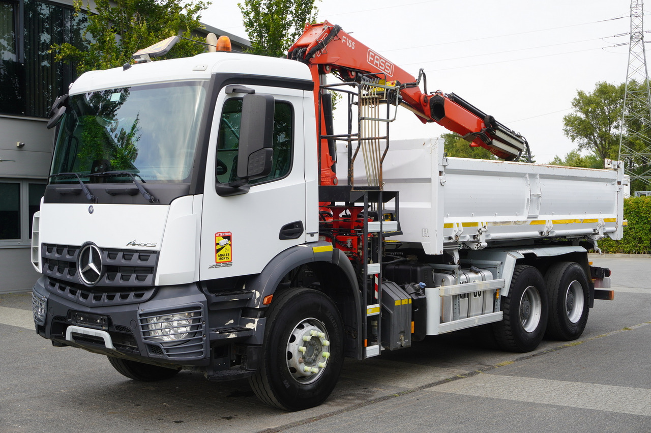 MERCEDES-BENZ Arocs 2636 / 6x4 / HDS Fassi / 3-Way Tipper / Bortmatic - Kallurauto, Kraanaga veoauto: pilt 4 MERCEDES-BENZ Arocs 2636 / 6x4 / HDS Fassi / 3-Way Tipper / Bortmatic - Kallurauto, Kraanaga veoauto: pilt 4