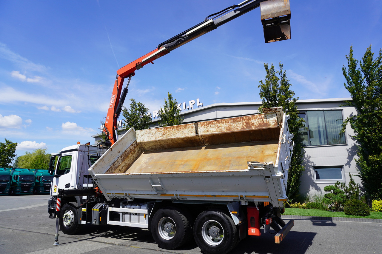 MERCEDES-BENZ Arocs 2636 / 6x4 / HDS Fassi / 3-Way Tipper / Bortmatic - Kraanaga veoauto: pilt 3 MERCEDES-BENZ Arocs 2636 / 6x4 / HDS Fassi / 3-Way Tipper / Bortmatic - Kraanaga veoauto: pilt 3
