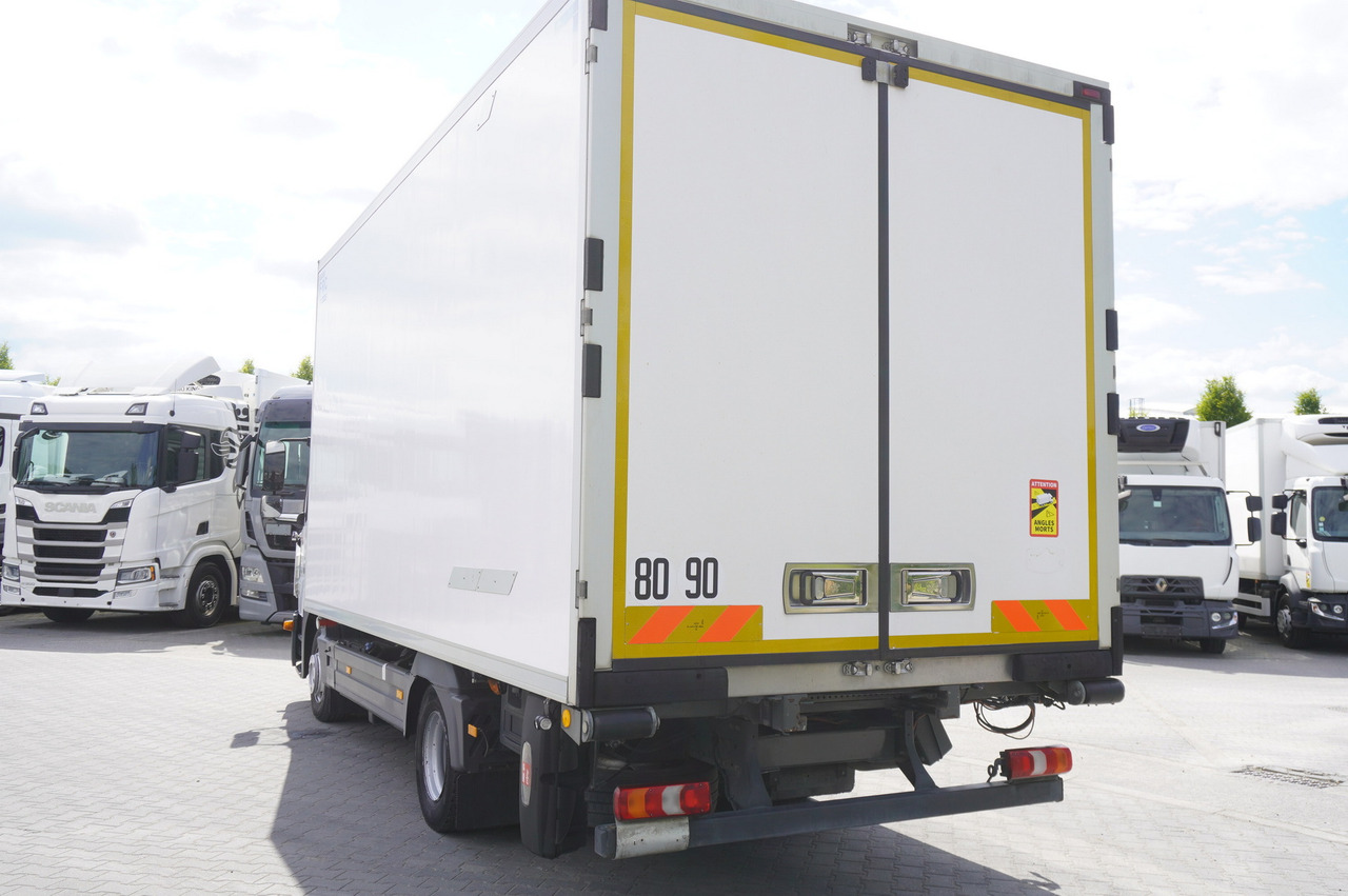 MERCEDES-BENZ Atego 1021 / Lamberet meat hook refrigerator / Carcass elevator 1000 kg / Thermoking T800 R - Külmutiga veoauto, Kraanaga veoauto: pilt 3 MERCEDES-BENZ Atego 1021 / Lamberet meat hook refrigerator / Carcass elevator 1000 kg / Thermoking T800 R - Külmutiga veoauto, Kraanaga veoauto: pilt 3