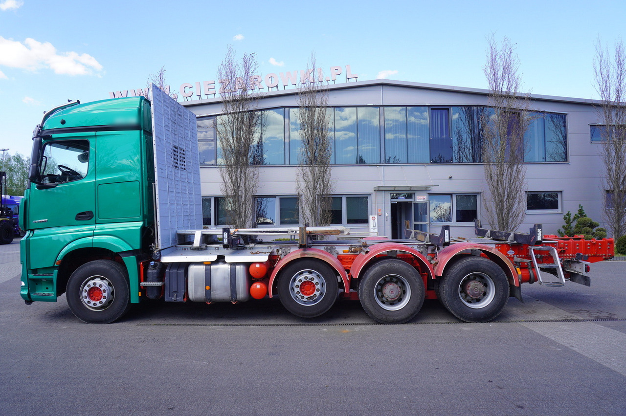 Mercedes-Benz Arocs 3563 8 × 4 / 630 HP / steered axle / Logging superstructure - Kraanaga veoauto: pilt 4 Mercedes-Benz Arocs 3563 8 × 4 / 630 HP / steered axle / Logging superstructure - Kraanaga veoauto: pilt 4