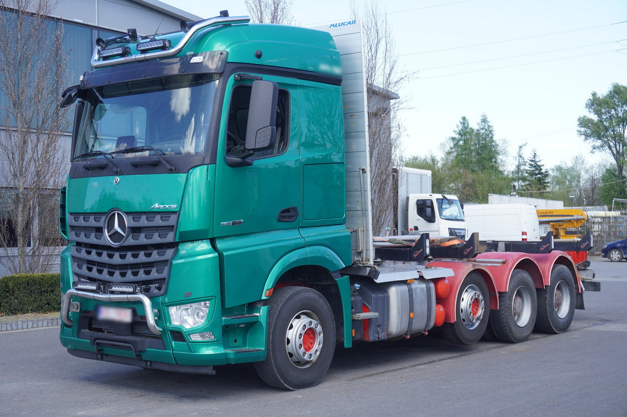 Mercedes-Benz Arocs 3563 8 × 4 / 630 HP / steered axle / Logging superstructure - Kabiinišassiiga veoauto: pilt 3 Mercedes-Benz Arocs 3563 8 × 4 / 630 HP / steered axle / Logging superstructure - Kabiinišassiiga veoauto: pilt 3