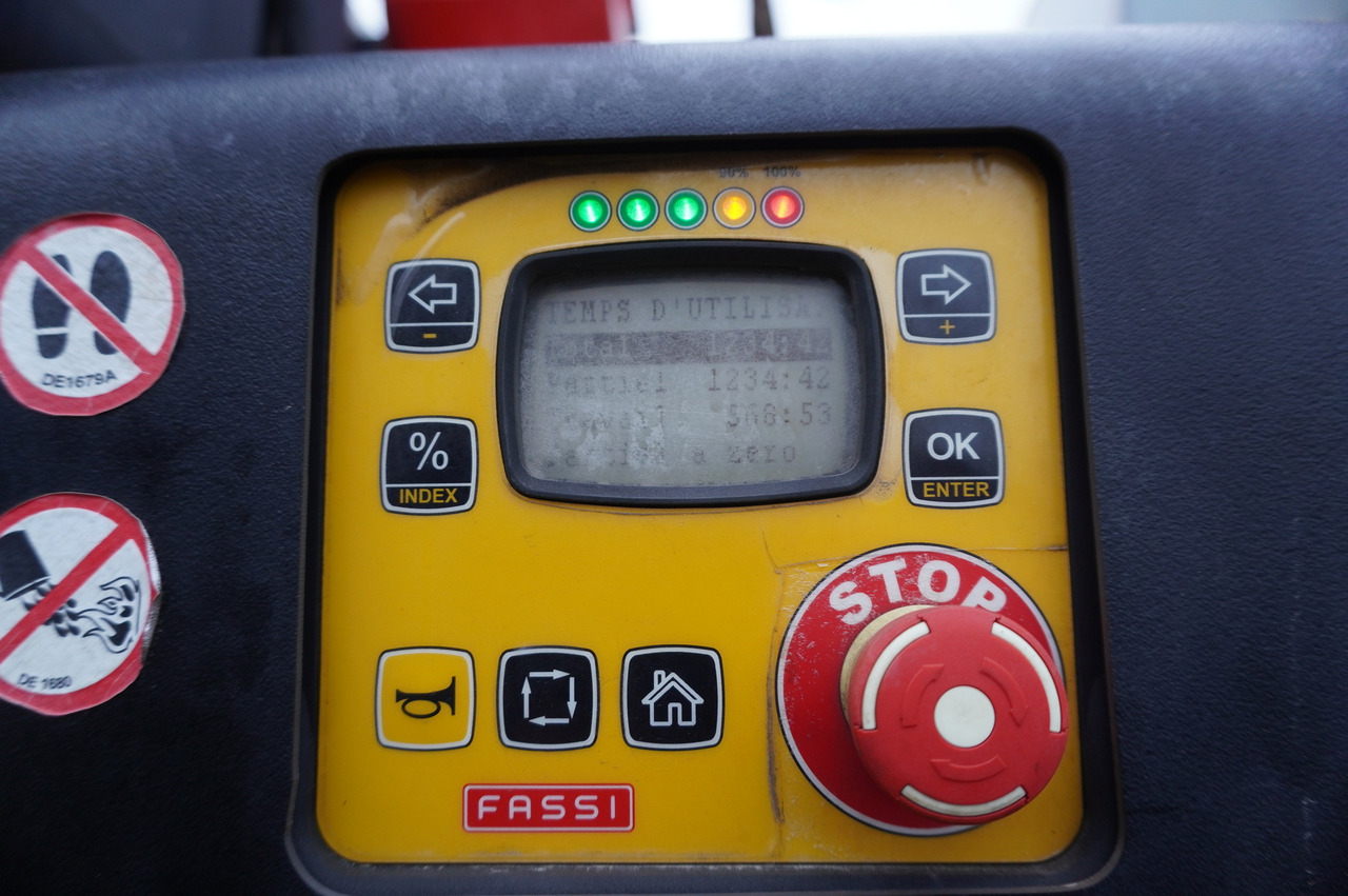 RENAULT C280 DTI 8 / FASSI crane 5.6 T / 560 MTH / range 8 m / Flatbed 15 EPAL - Madelveok/ Platvormveok, Kraanaga veoauto: pilt 3 RENAULT C280 DTI 8 / FASSI crane 5.6 T / 560 MTH / range 8 m / Flatbed 15 EPAL - Madelveok/ Platvormveok, Kraanaga veoauto: pilt 3