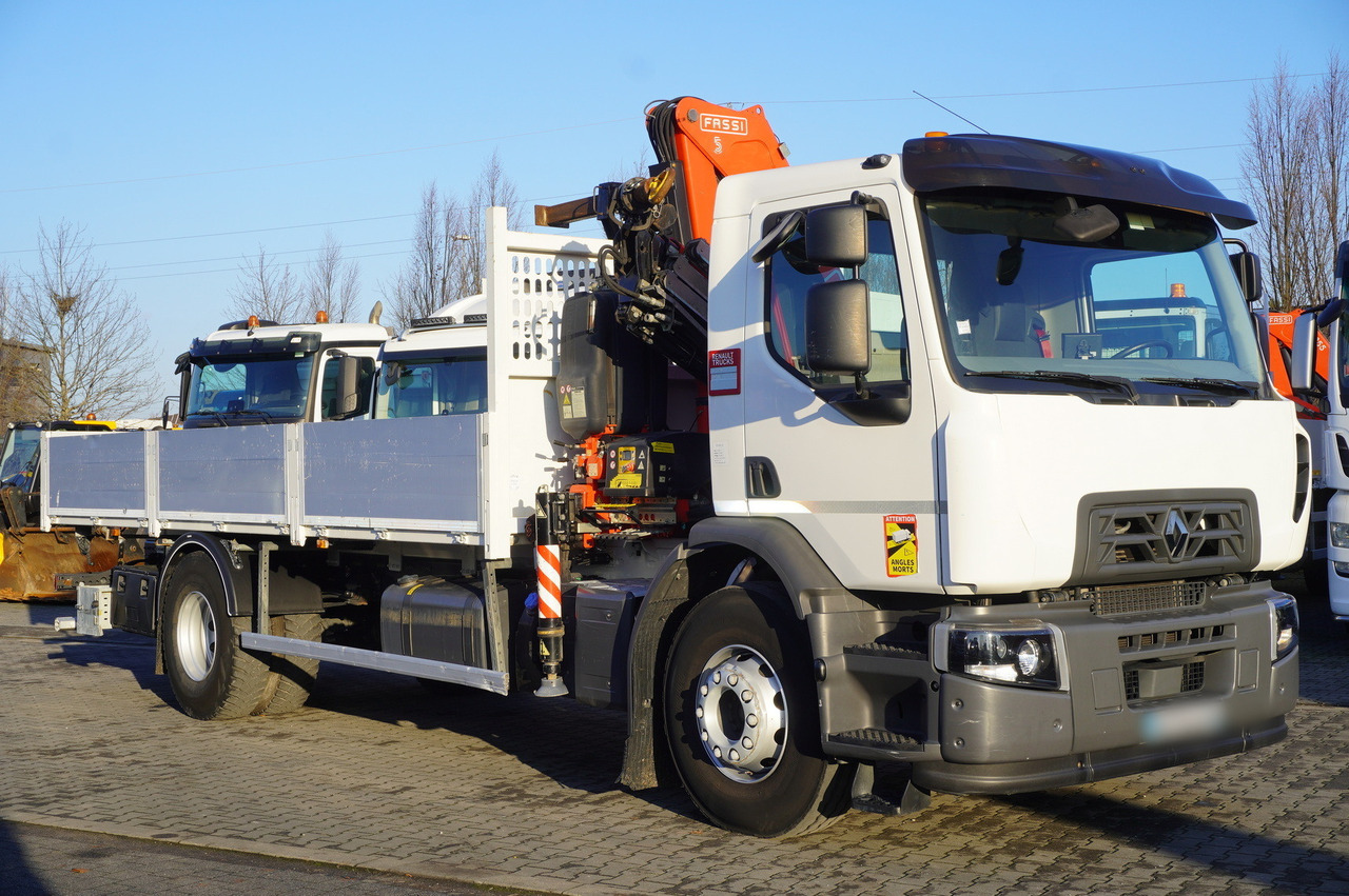 RENAULT C320 P 4x2 / FASSI crane 6 T / 140 MTH!!! / range 10 m / Flatbed 15 EPAL / 52 tho. km!!! - Kraanaga veoauto: pilt 4 RENAULT C320 P 4x2 / FASSI crane 6 T / 140 MTH!!! / range 10 m / Flatbed 15 EPAL / 52 tho. km!!! - Kraanaga veoauto: pilt 4