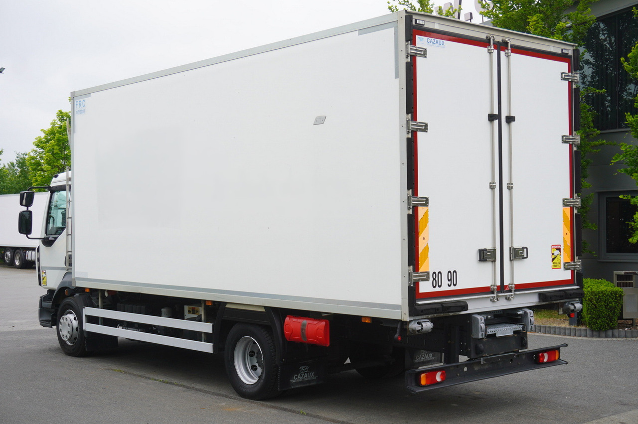 RENAULT D13 / 140 tho km !!! / Meat hook refrigerator / Thermoking T800R / 2 units - Külmutiga veoauto: pilt 3 RENAULT D13 / 140 tho km !!! / Meat hook refrigerator / Thermoking T800R / 2 units - Külmutiga veoauto: pilt 3