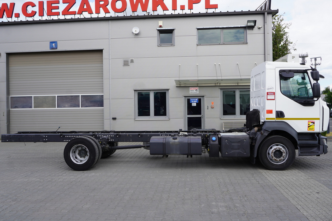 RENAULT D16 / Chassis 7.1 m / Differential lock - Kabiinišassiiga veoauto: pilt 2 RENAULT D16 / Chassis 7.1 m / Differential lock - Kabiinišassiiga veoauto: pilt 2