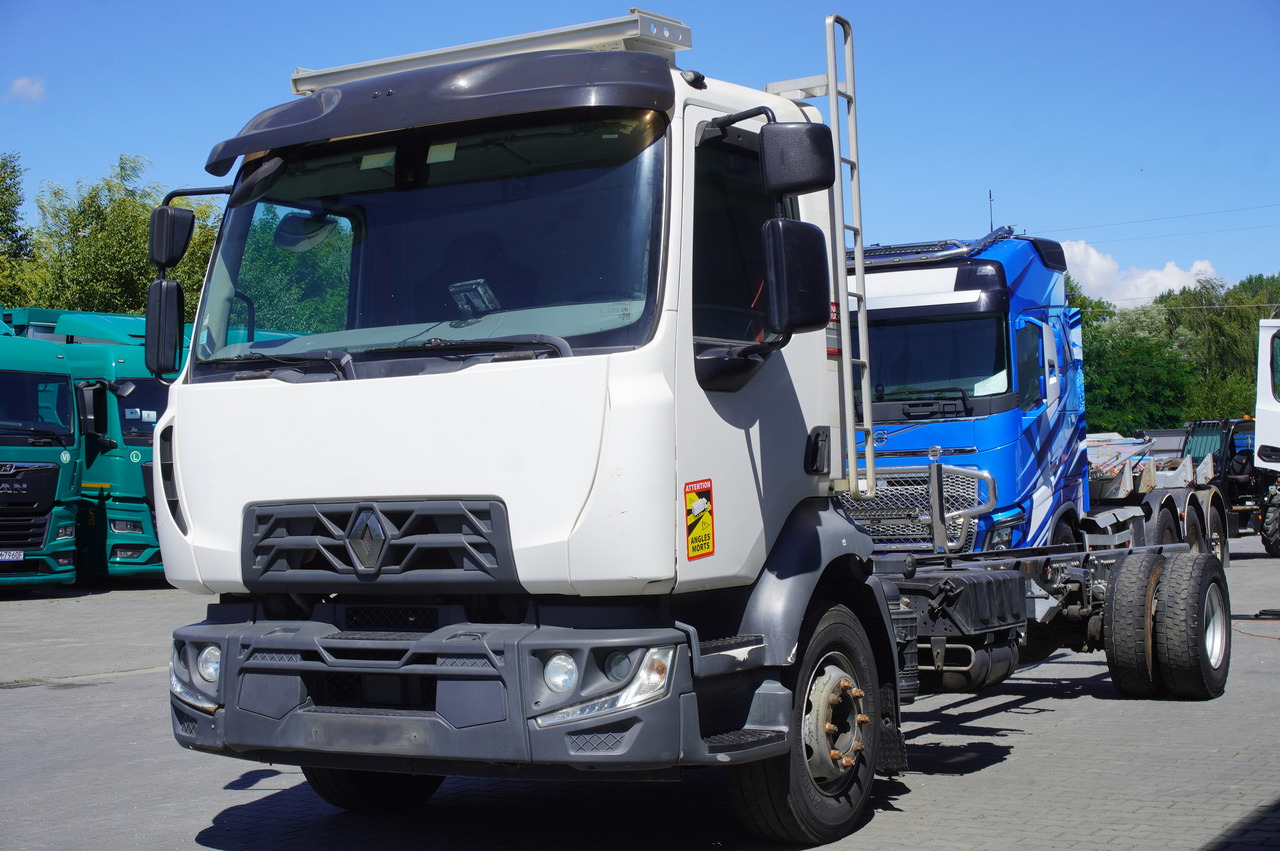 RENAULT D16 / frame 7.3 m / Differential lock / 3 units - Kabiinišassiiga veoauto: pilt 3 RENAULT D16 / frame 7.3 m / Differential lock / 3 units - Kabiinišassiiga veoauto: pilt 3