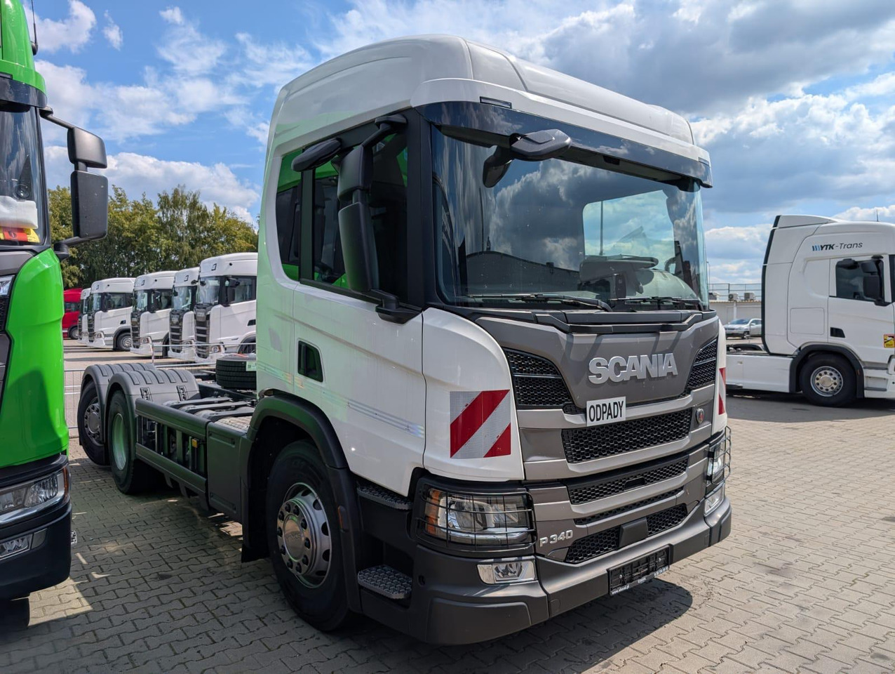 SCANIA P 340 B6x2*4NA / chassis frame / steering axle / CNG / large cab / 8 units - Kabiinišassiiga veoauto: pilt 2 SCANIA P 340 B6x2*4NA / chassis frame / steering axle / CNG / large cab / 8 units - Kabiinišassiiga veoauto: pilt 2