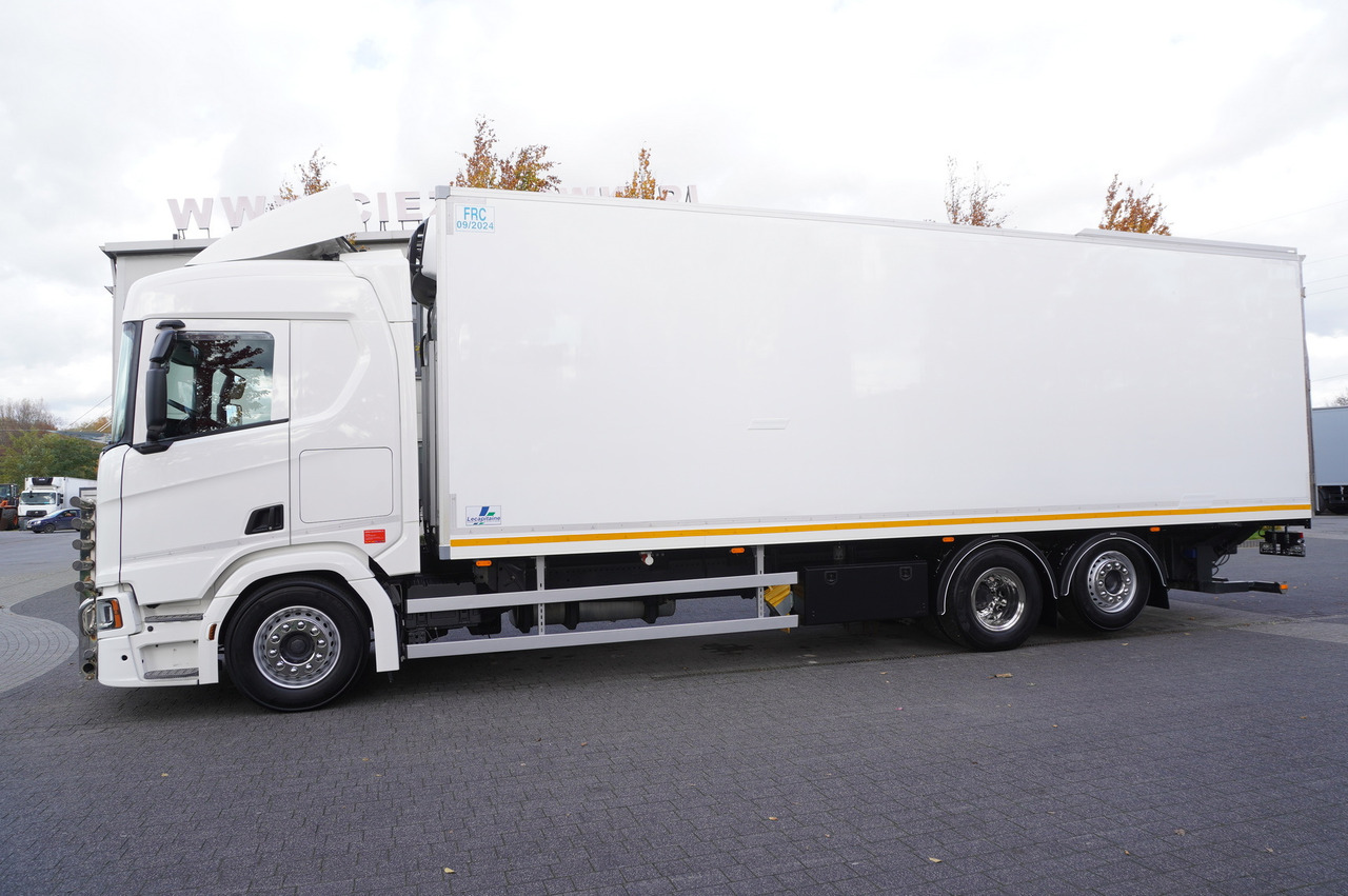 SCANIA R500 E6 6x2 / Lecapitaine 21 EPAL refrigerator / Carrier Supra 1150 / 2021 / steered axle - Külmutiga veoauto: pilt 2 SCANIA R500 E6 6x2 / Lecapitaine 21 EPAL refrigerator / Carrier Supra 1150 / 2021 / steered axle - Külmutiga veoauto: pilt 2