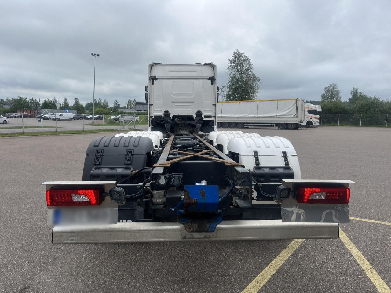 SCANIA R560 B8x4*4 / Chassis / sleeper cab / Power take-off - Kraanaga veoauto: pilt 5 SCANIA R560 B8x4*4 / Chassis / sleeper cab / Power take-off - Kraanaga veoauto: pilt 5