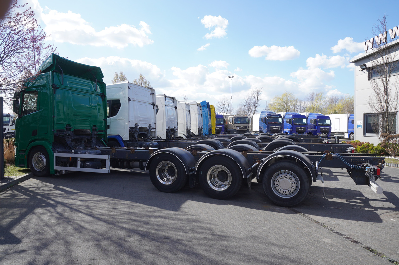 SCANIA R650 V8 / 650 HP/ frame 8.8 m / steered 4th axis / 20 units - Kraanaga veoauto: pilt 3 SCANIA R650 V8 / 650 HP/ frame 8.8 m / steered 4th axis / 20 units - Kraanaga veoauto: pilt 3