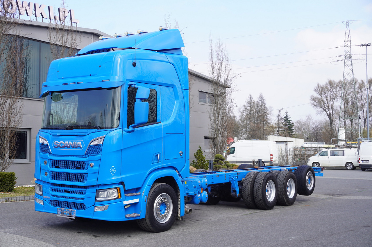 SCANIA R650 V8 / 650 HP/ frame 8.8 m / steered 4th axle - Kraanaga veoauto: pilt 1 SCANIA R650 V8 / 650 HP/ frame 8.8 m / steered 4th axle - Kraanaga veoauto: pilt 1