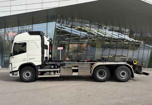 VOLVO FM 460 6X2*4 / HIAB ULT21S61 hooklift / 50 tho. km! / 2022 - Konkstõstukiga veoauto: pilt 3 VOLVO FM 460 6X2*4 / HIAB ULT21S61 hooklift / 50 tho. km! / 2022 - Konkstõstukiga veoauto: pilt 3
