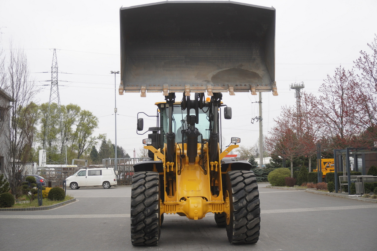 VOLVO L120H - Rataslaadur: pilt 3 VOLVO L120H - Rataslaadur: pilt 3