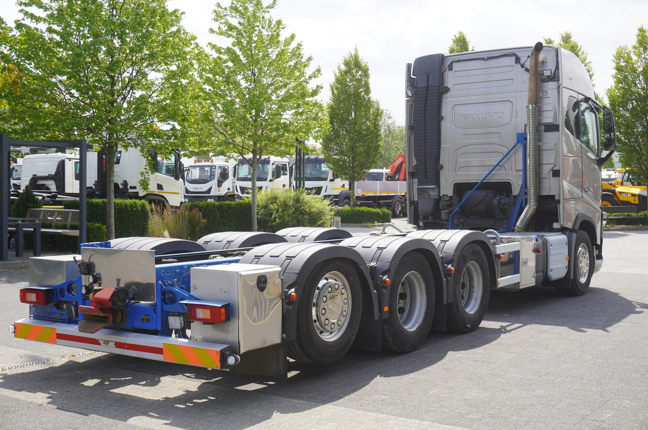 VOLVO Volvo FH16 750 8x4x4 / 750 HP! / Frame 685 cm / Steered 4th axle - Kraanaga veoauto: pilt 5 VOLVO Volvo FH16 750 8x4x4 / 750 HP! / Frame 685 cm / Steered 4th axle - Kraanaga veoauto: pilt 5