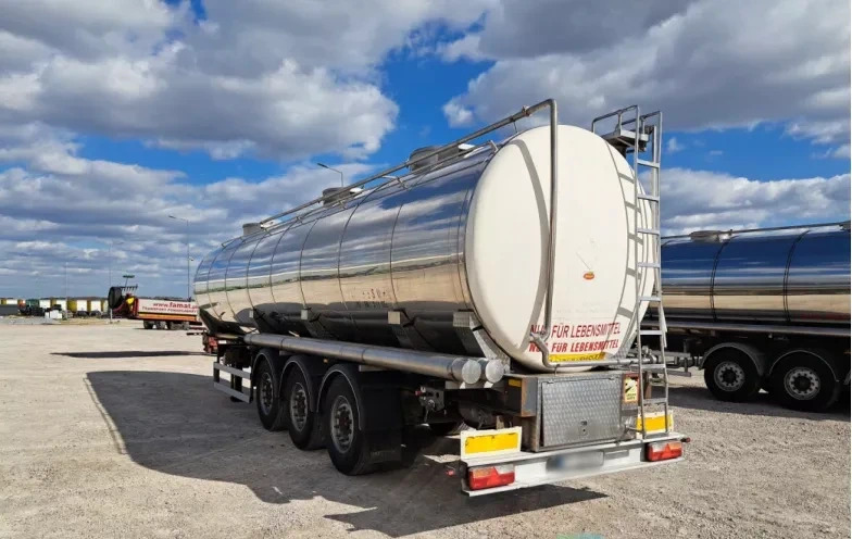 WIELTON NS3D 36 t food cistern / 3 chambers - Tsistern poolhaagis: pilt 4 WIELTON NS3D 36 t food cistern / 3 chambers - Tsistern poolhaagis: pilt 4