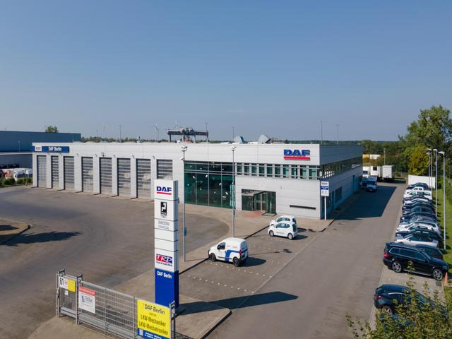 DAF XB 290 FA 16 to. Curtainsider LBW 1.5 AHK - Tent veoauto: pilt 2 DAF XB 290 FA 16 to. Curtainsider LBW 1.5 AHK - Tent veoauto: pilt 2