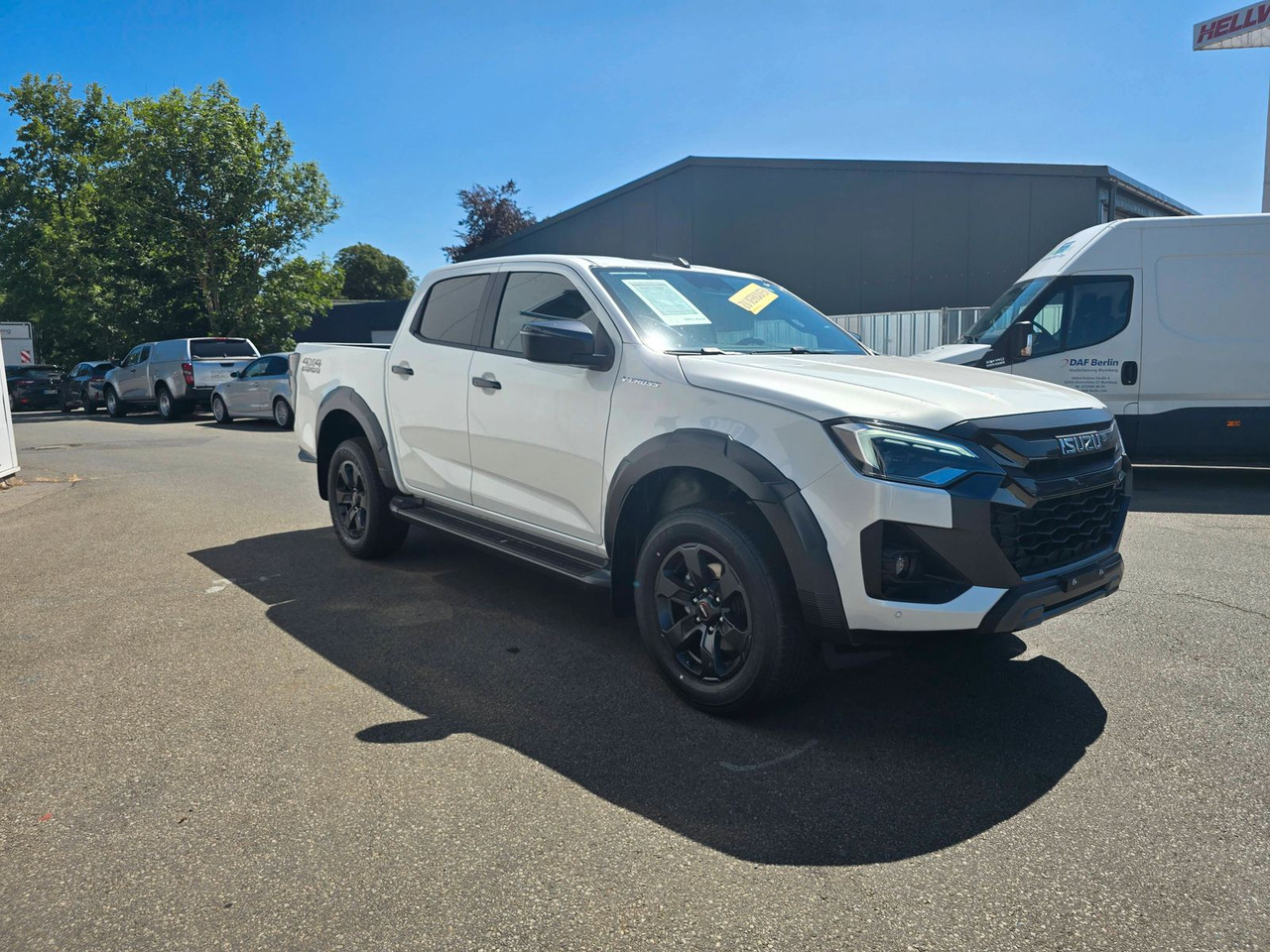 Isuzu D-Max V-Cross Dolomite Weiß Metallic - Maastur: pilt 4 Isuzu D-Max V-Cross Dolomite Weiß Metallic - Maastur: pilt 4
