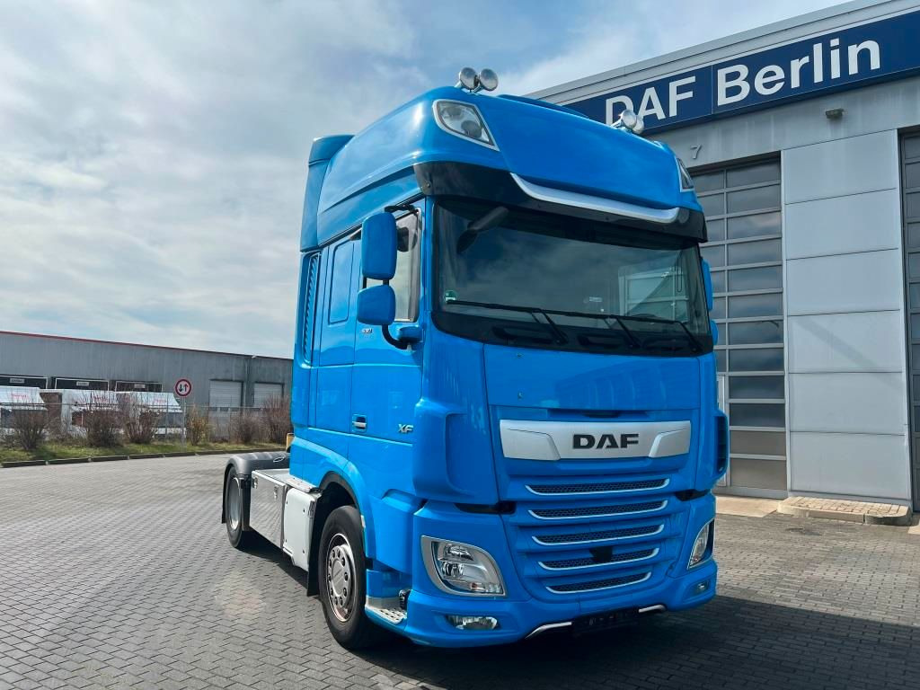 DAF XF 530 FT SSC Retarder Standklima Navigation - Sadulveok: pilt 1 DAF XF 530 FT SSC Retarder Standklima Navigation - Sadulveok: pilt 1