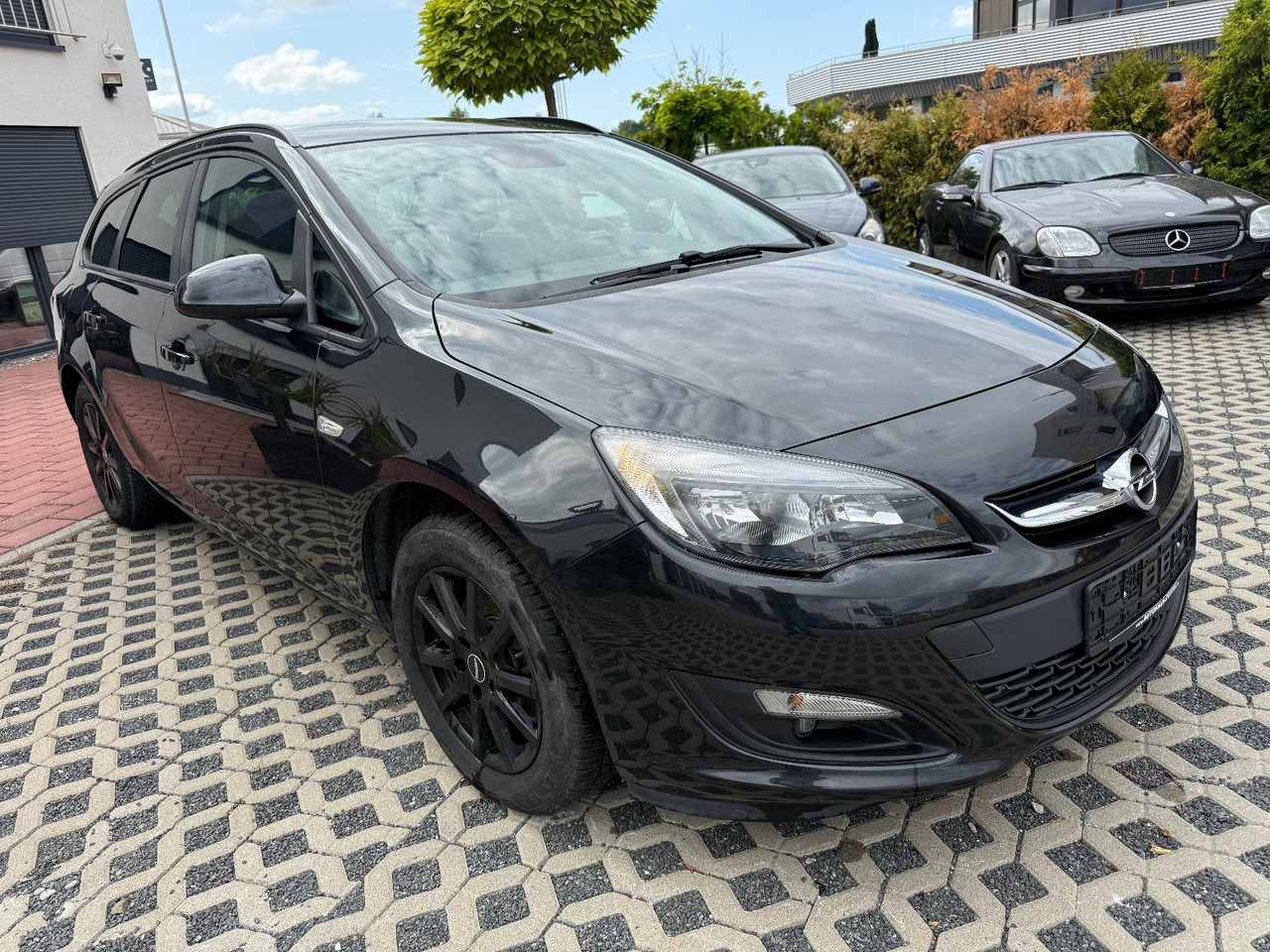 Opel Astra Sports Tourer 2.0 CDTI Sport 1 Hand - Auto: pilt 3 Opel Astra Sports Tourer 2.0 CDTI Sport 1 Hand - Auto: pilt 3