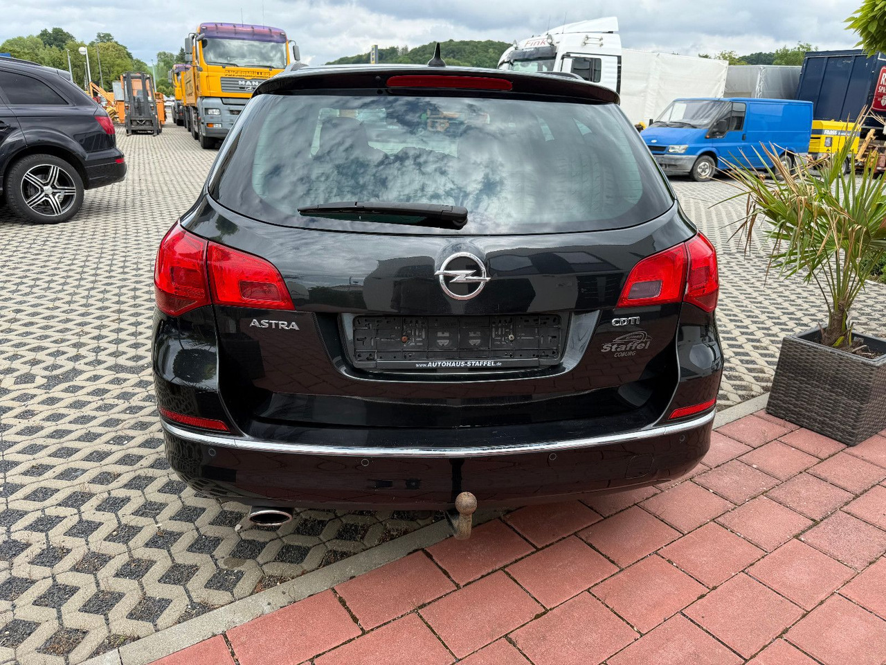 Opel Astra Sports Tourer 2.0 CDTI Sport 1 Hand - Auto: pilt 4 Opel Astra Sports Tourer 2.0 CDTI Sport 1 Hand - Auto: pilt 4