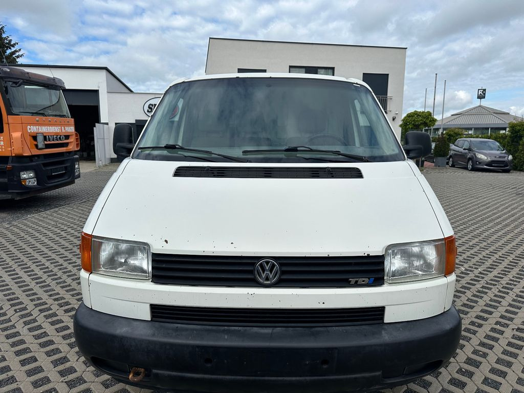 Volkswagen T4 -2.5 TDI Kasten - Kaubik: pilt 2 Volkswagen T4 -2.5 TDI Kasten - Kaubik: pilt 2